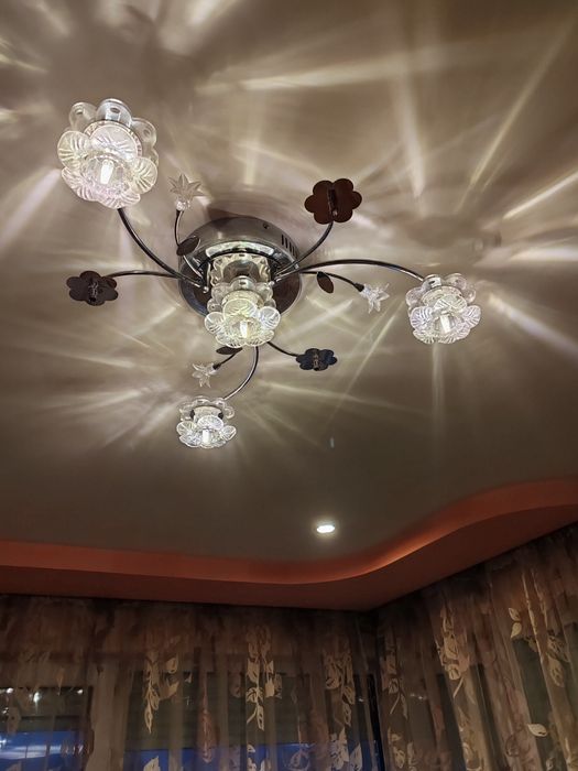 Осветителнo тяло, полюлей, плафонза таван-2бр.