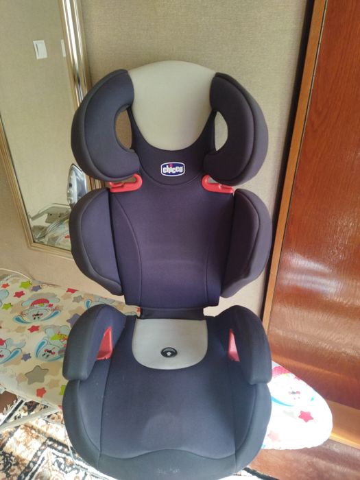 Детско столче за кола