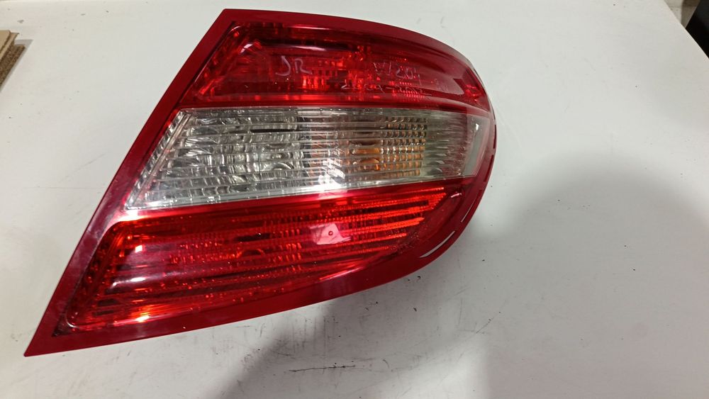 stop / lampa spate mercedes c-class c w204 2008 2048200264R