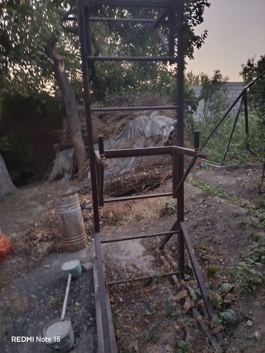 Turnik brus sotiladi srochni