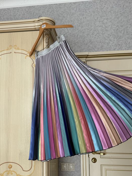 Юбка плиссированная длина миди