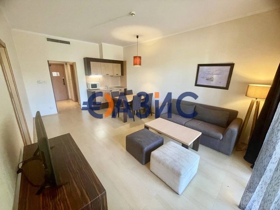 Двустаен апартамент в комплекс Majestic Beach, 63.85 кв.м., Слънчев