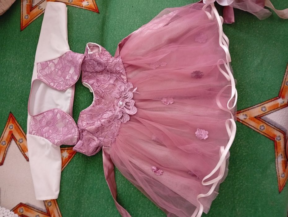 Rochițe botez plus păturică și cutie trusou