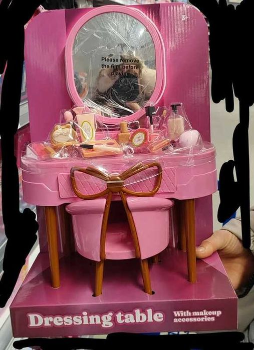 Masă de machiaj cu scaun pentru păpuși