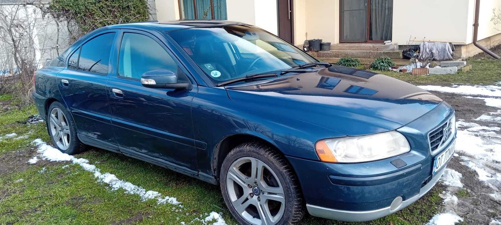 Vand Volvo S60 2008, 237.000 km full piele scaune fata incalzite clima