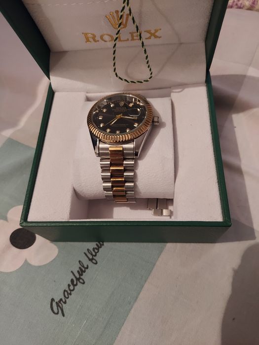 Ролех сағаты сатылады