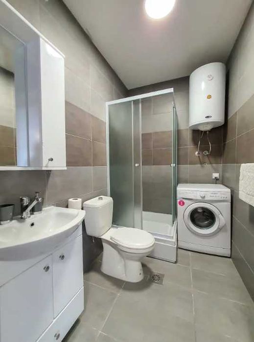 Дава се под наем Двустаен апартамент в Пловдив, Остромила - 65 кв.м за 270.3 € - Снимка #5