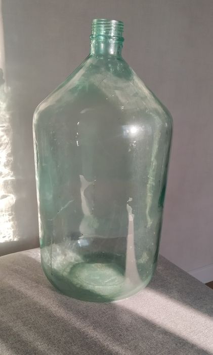 Продам стеклянную ёмкость 20 литров