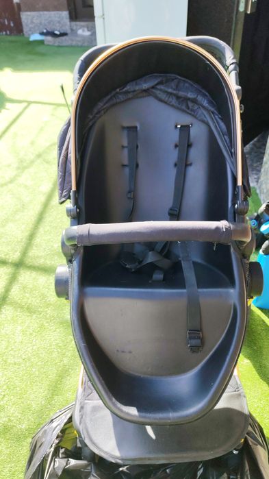 Vând cărucior sport