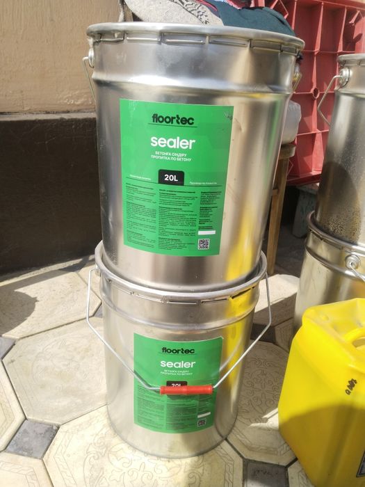 Продам лак пропитка по бетону 20л.