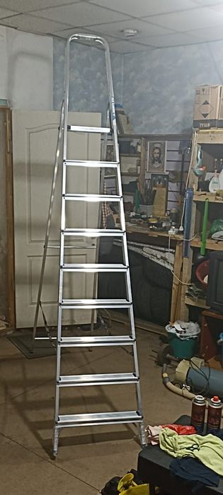 Стремянка алюминиевая (новая )