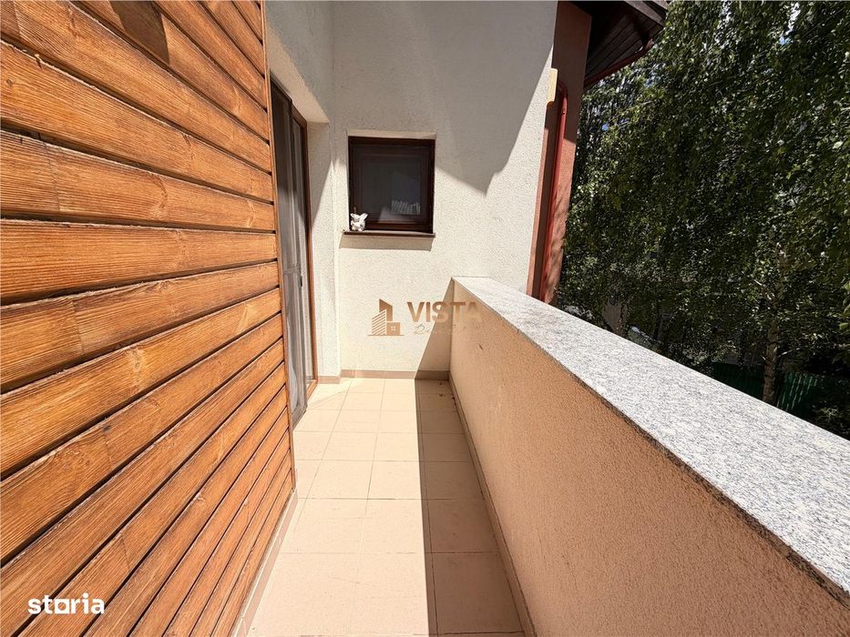 Casa tip duplex, zona Centru