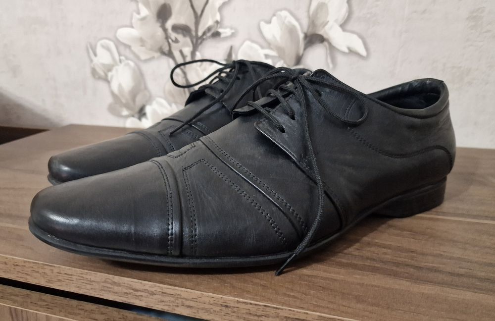 Официални обувки