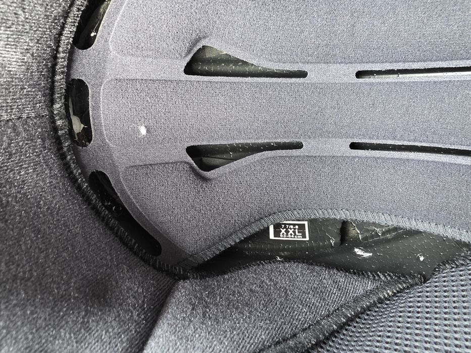 Продавам каска Shoei rj-platinium