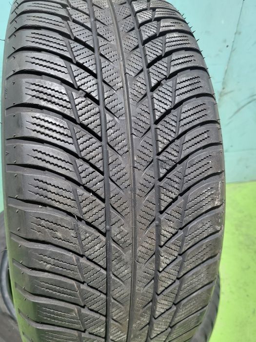 2 бр зимни 225/55/17 Bridgestone