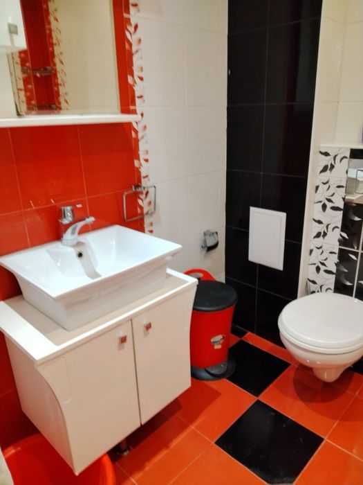 Дава се под наем Двустаен апартамент в Варна, Спортна зала - 65 кв.м за 459 € - Снимка #2