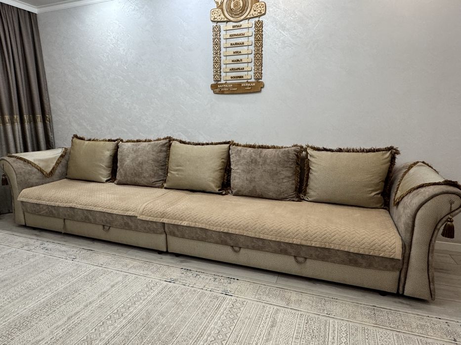 Продам диван 4 м