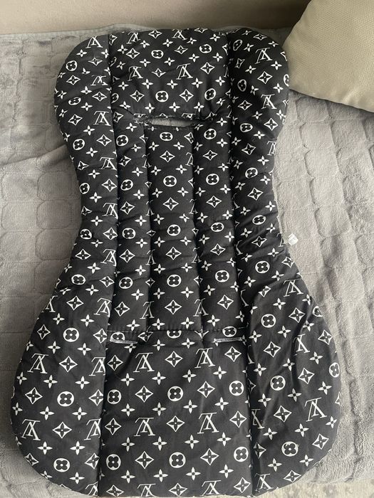 Продам коляску в нормальном состоянии