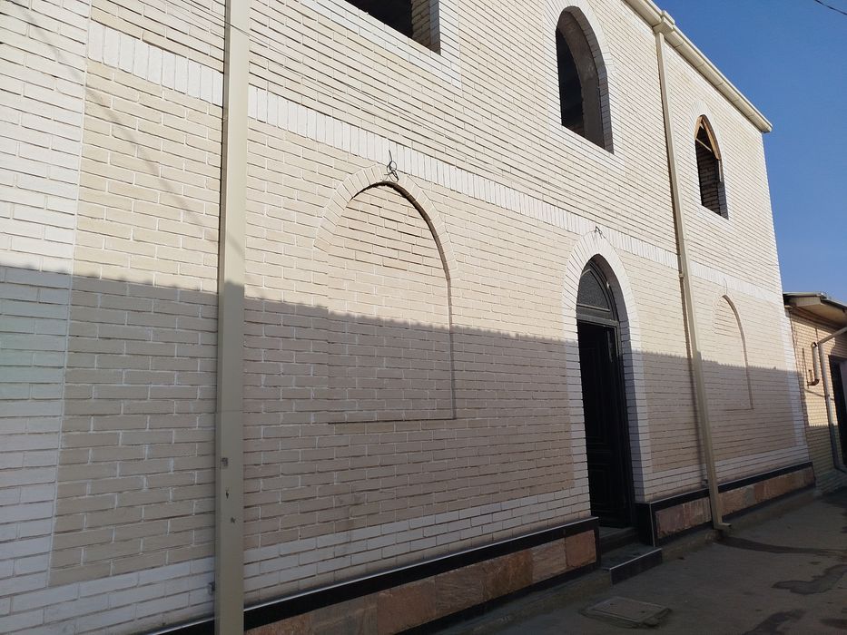 Срочно продается участок в старом городе.