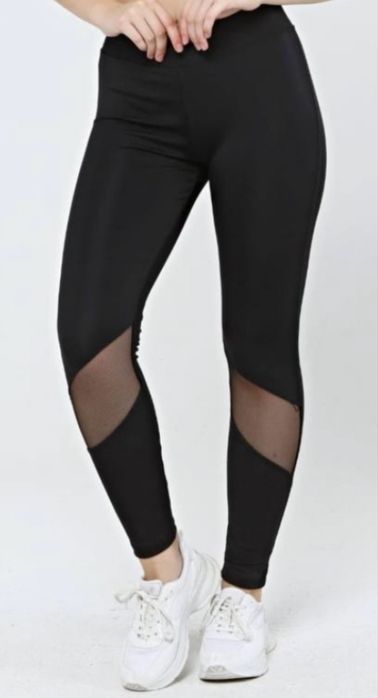 Пакетом на 42 и 44 радмеры одежда