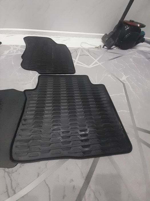 Полики на Хайлюкс