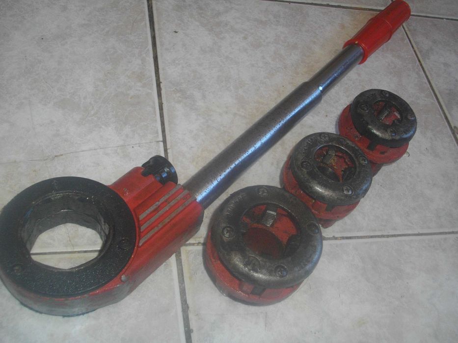 Винтонарезка 2"/Ножове PROKOM/ Плашка/ROTHENBERGER Ключ/Тръборез/Куфар