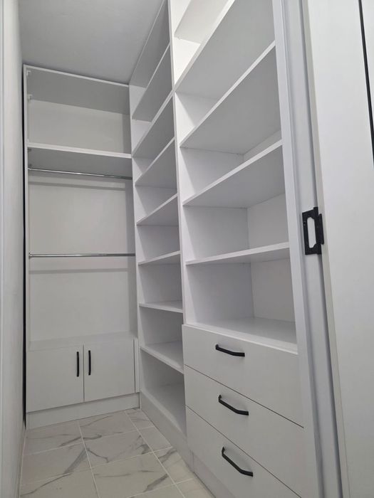 Мебели по поръчка