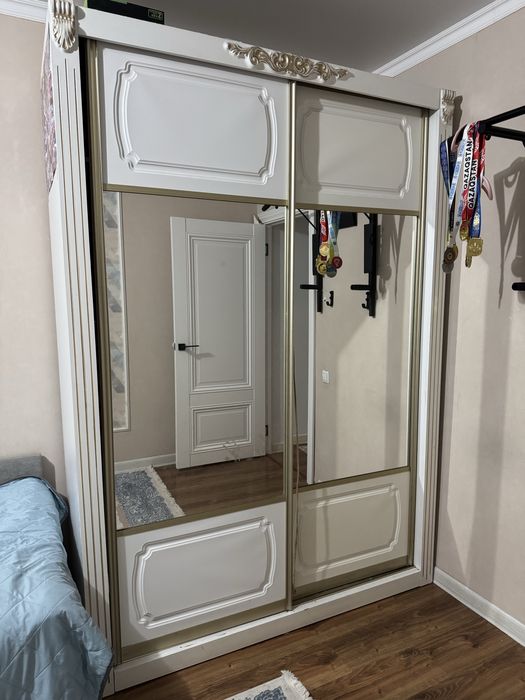 Срочно продам шкаф