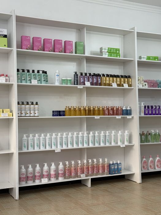 В хорошем состояние шкафы ветриные белые