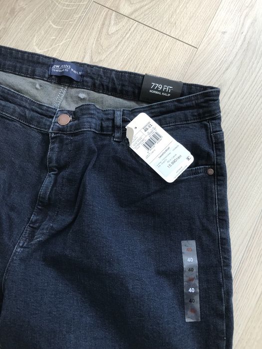 Продам джинсы