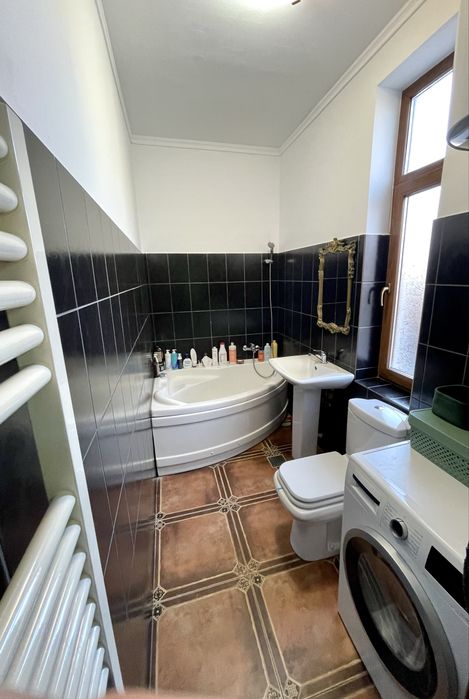 Casa ULTRACENTRAL+Spatiu Comercial