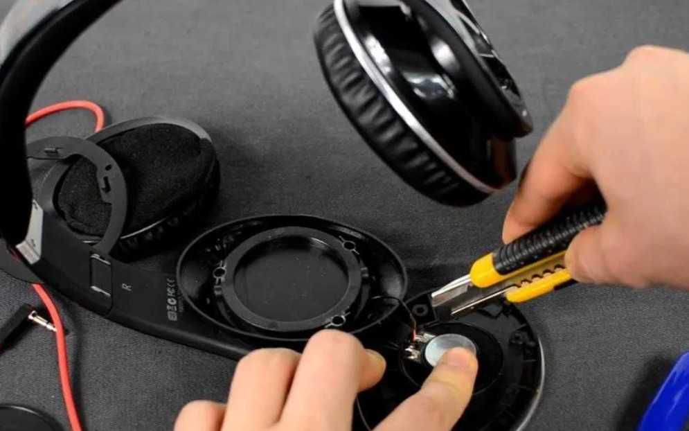 Reparatii si Reconditionari Casti Audio si Boxe Smart