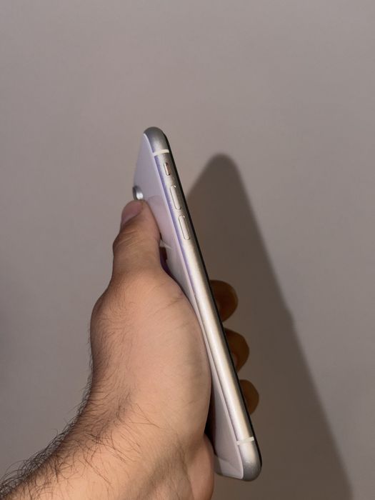 iPhone XR 64GB White
