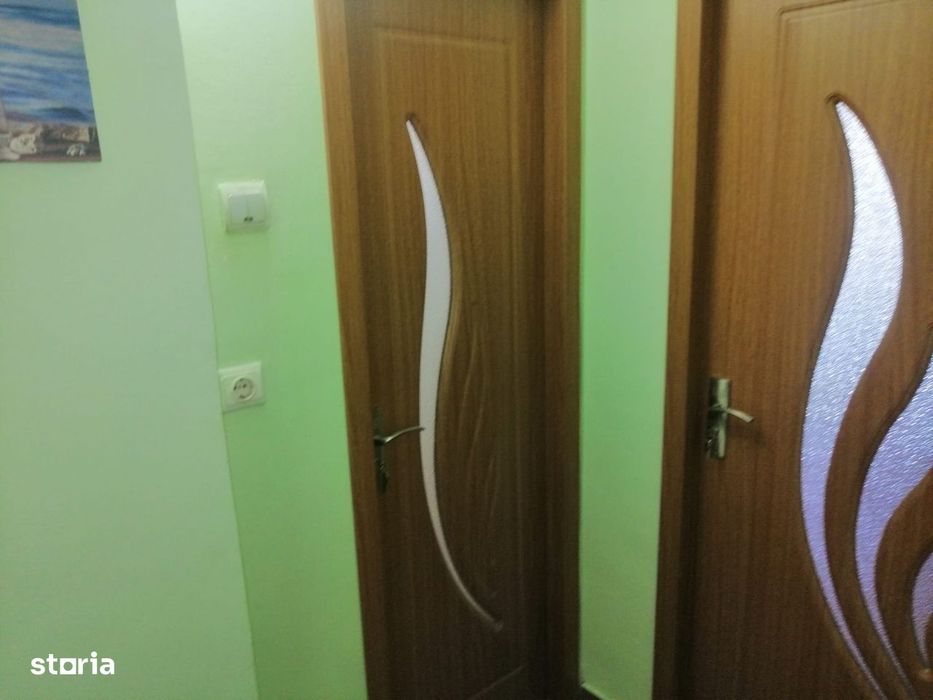 3 camere, mobilat și utilat, centrala proprie, bloc 1989, stradal