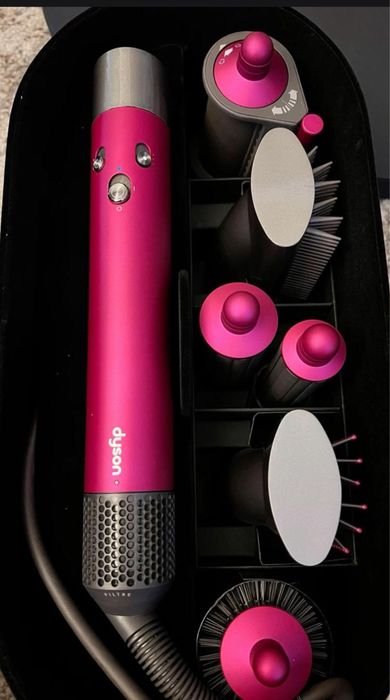 Dyaison, Dyson Di Дойсын Дайсын