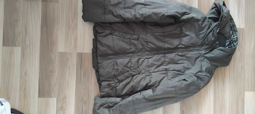 Дамски якета            .