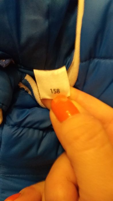 Продавам олекотено яке за момче