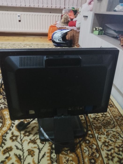 Монитор HP 19 инча