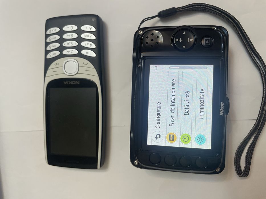 Nikon Coolpix S30 antiacvatic( 3 m)  3x zoom optic,10 mpx