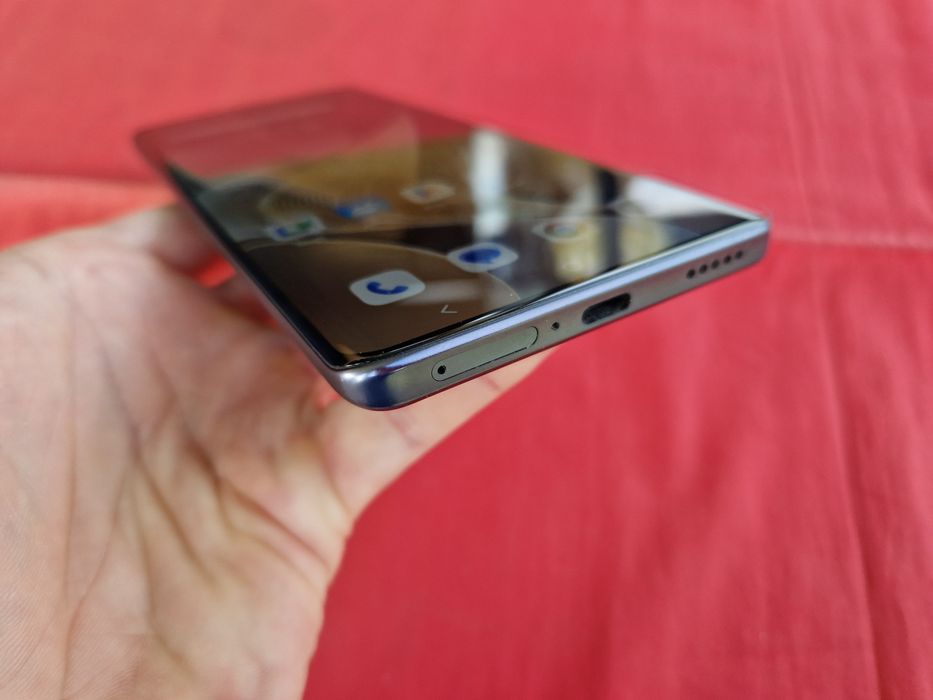 -Vivo V40 Grey 512Gb 12Ram+12Ram extins ca Nou ireprosabil stare perfecta doar telefonul poze reale nici o restrictie nici o interventie/reparatie