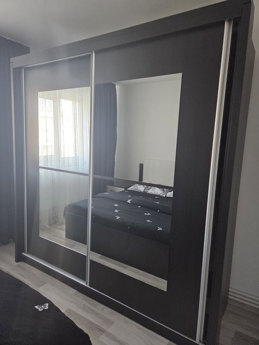 Vând Mobilă Dormitor+2Noptiere