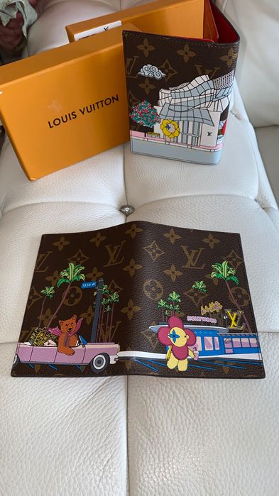 Паспорт холдер LV