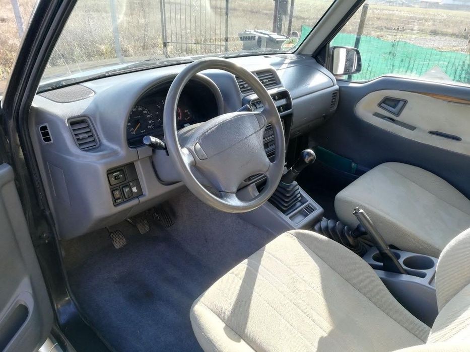 Vând Suzuki  Vitara 2l