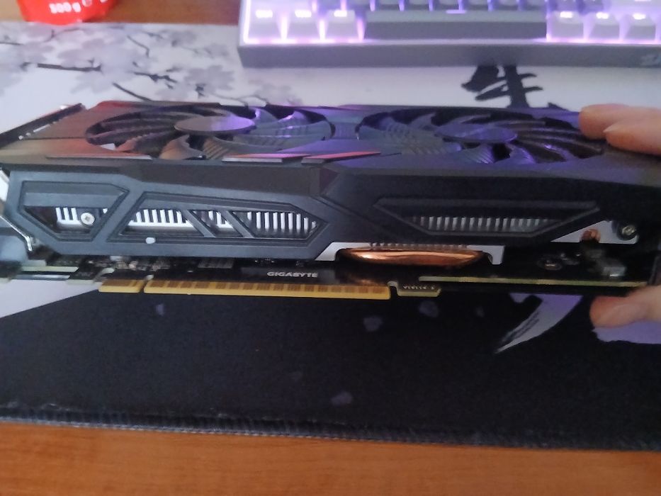 Vand placa video gtx1050ti 4gb vram