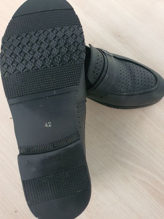Продам Туфли на Мужчин Размер 42
