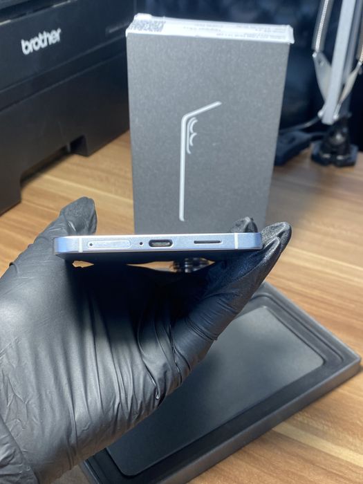 Samsung Galaxy S25 Edge • 512 GB • Titanium Silver / Cod Produs: 8252