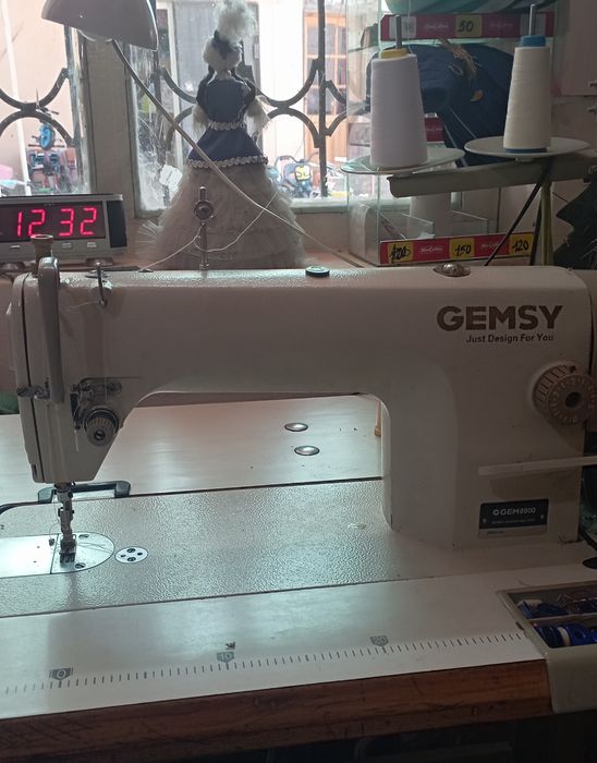 Швейная машинка промышленная