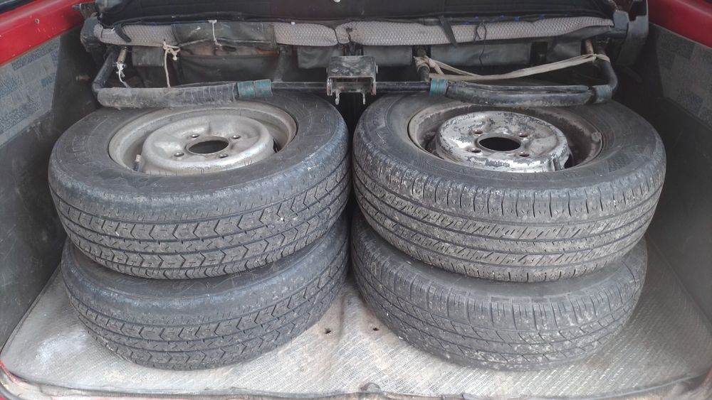 Шины  с дисками R12