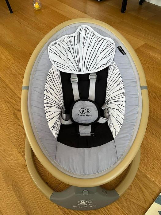 Kinderkraft Lumi Електрическа люлка за бебета