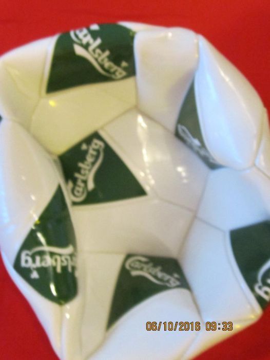 Minge fotbal Carlsberg noua neumblată  -un cadou perfect